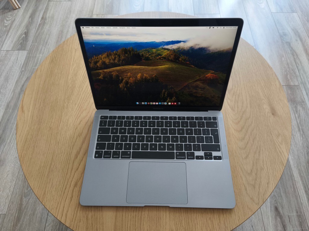 MacBook Pro 2020 13-Inch Logic+Final付き Amazon.com: Apple Late 2020 MacBook Pro with M1 Chip, 13.3