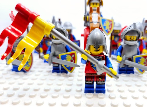 Lego Castle New Lion Crusader Army Figures Fully Equipped (12 Figures) - Bild 3 von 24