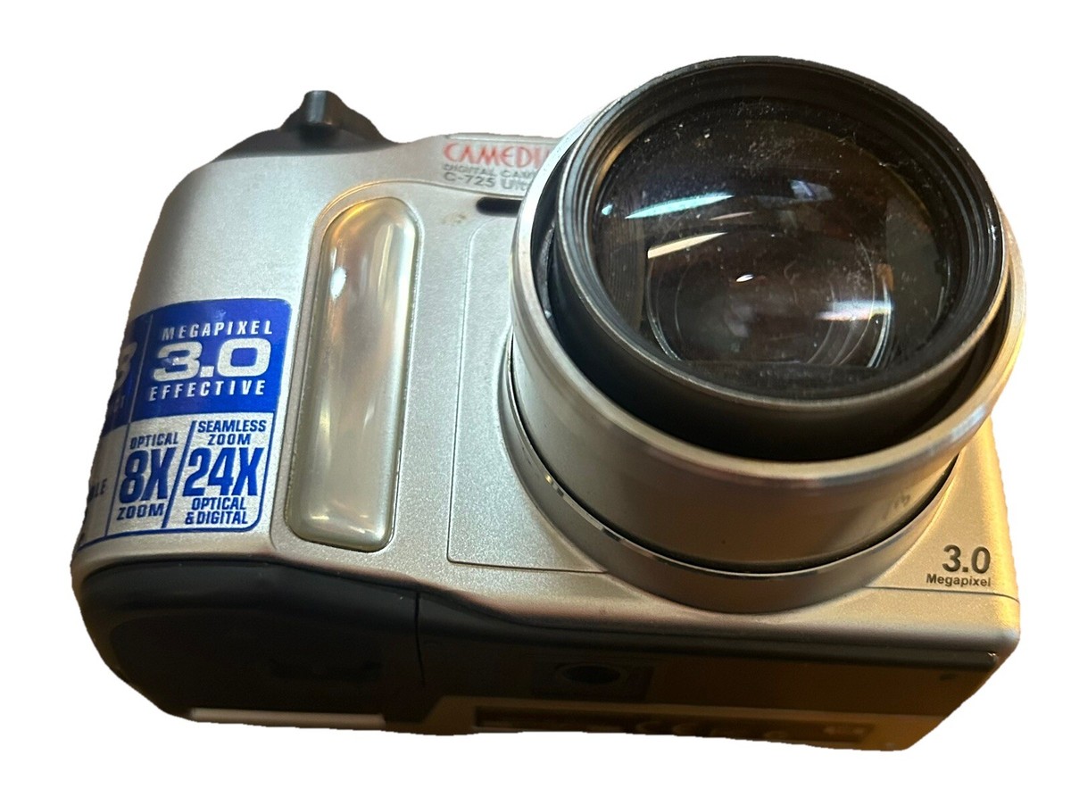 Olympus CAMEDIA C-725 Ultra Zoom 3.0MP Digital Camera - Silver for