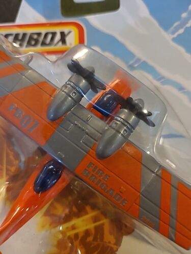 Matchbox Skybuster Fire Fighting Bi-Plane 2006 NIB - Picture 2 of 8