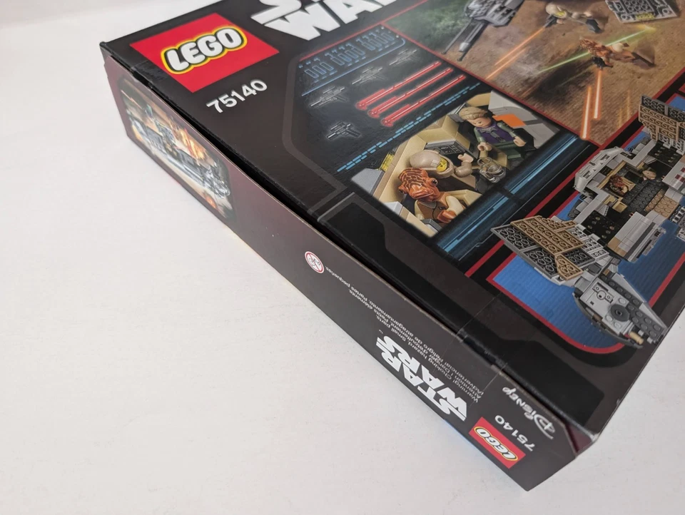 LEGO Star Wars: Resistance Troop Transporter (75140) - Image 4 of 4