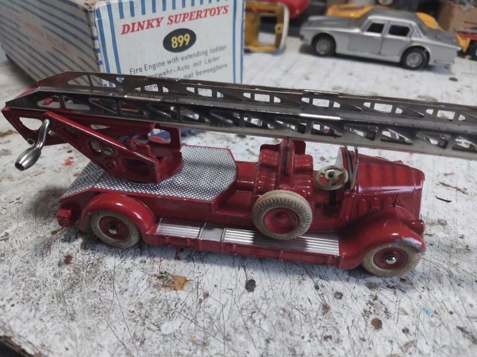 Dinky Toys France 899 1/43 Delahaye Auto Echelle De Pompiers + Scatola Originale - Immagine 2 di 4