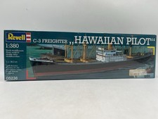 Revell 05236 C-3 Freighter Hawaiian Pilot 1:3...