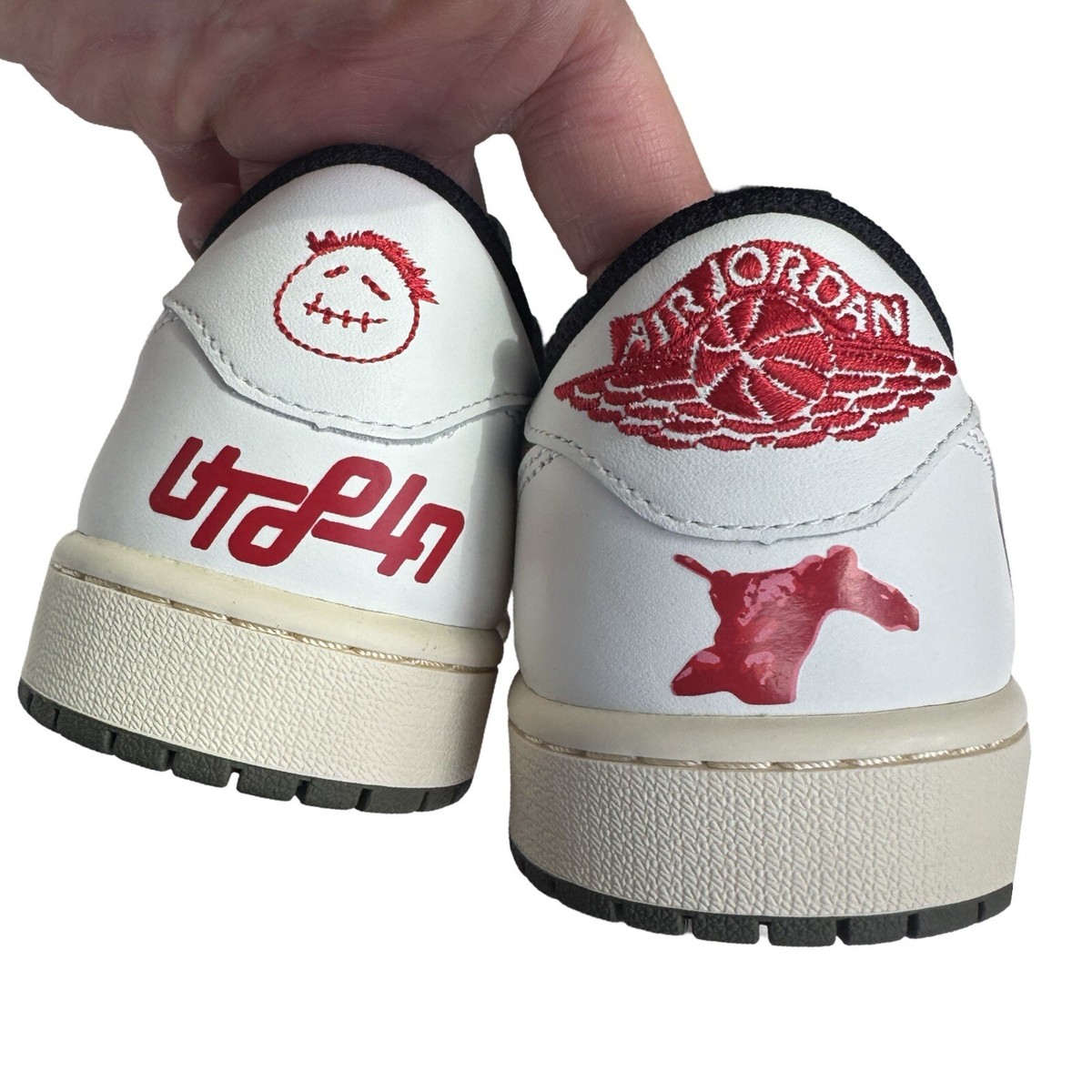 travis scott jordan 1 size 10.5