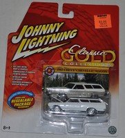 1965 Chevy Chevelle Wagon White - Classic Gold Collection - Johnny Lightning - 1965 Chevy Chevelle Wagon White - Classic Gold Collection - Johnny Lightning -