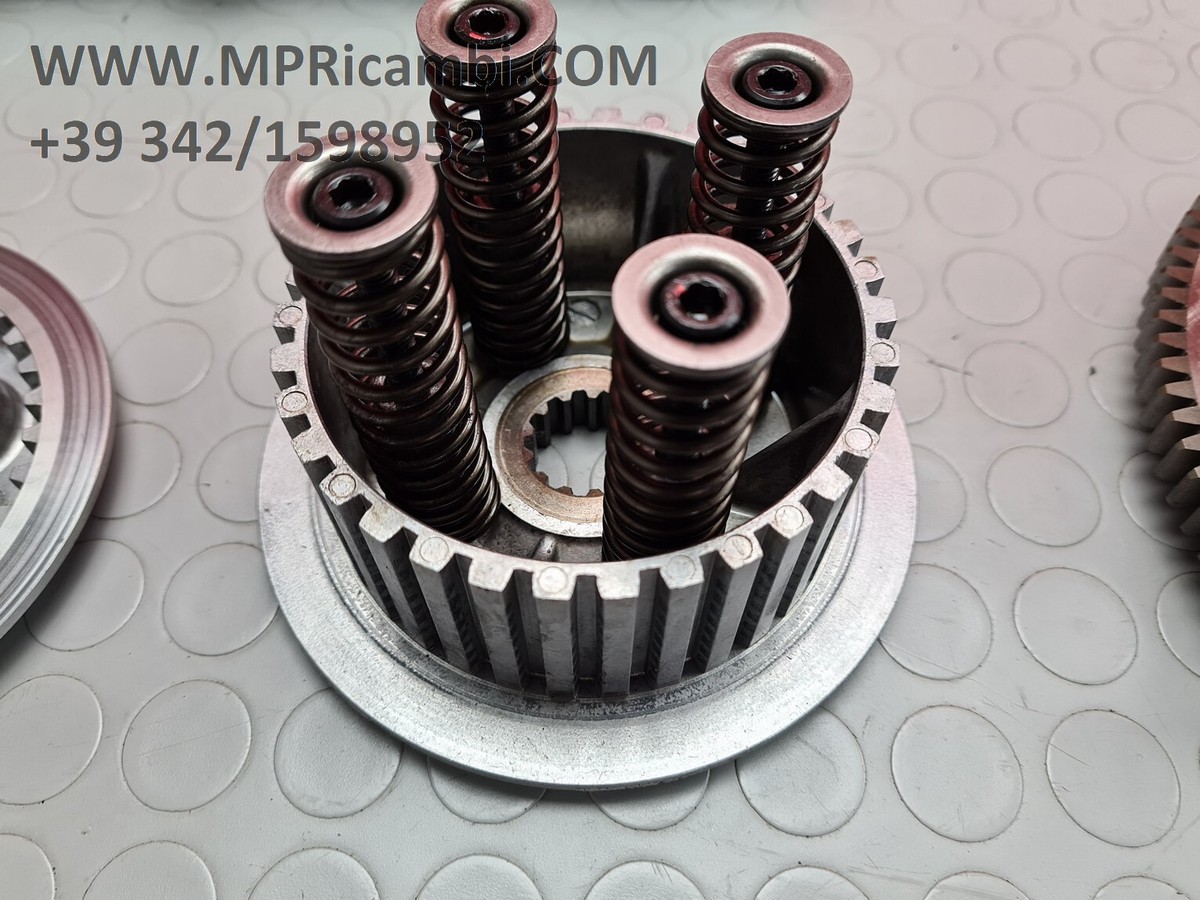 BOSS CLUTCH CENTER BASKET OUTER 13081-5002 KAWASAKI NINJA 600 2000