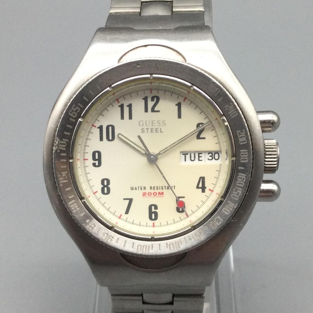Guess Steel Mens Watch 33mm Cream Dial Stainless 200M Tachymeter 