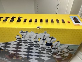 LEGO 40174 Chess & Checkers Set 100% Complete W/ Instructions & Box