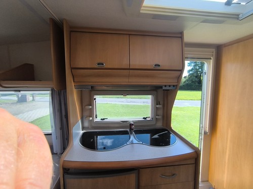 Wohnwagen Hobby Deluxe Easy 400 - Bild 7 von 12