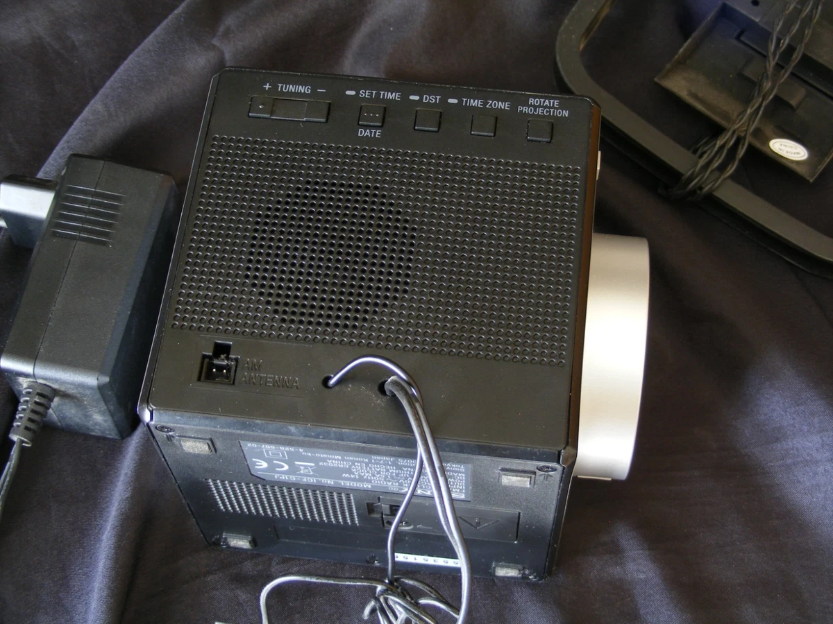 Sony ICF-C1PJ Projector clok system