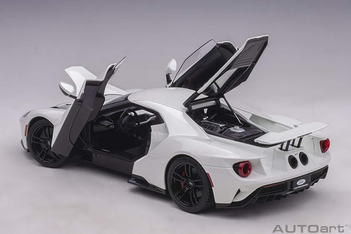 Autoart 1/18 Ford GT 2017 White Completed | eBay