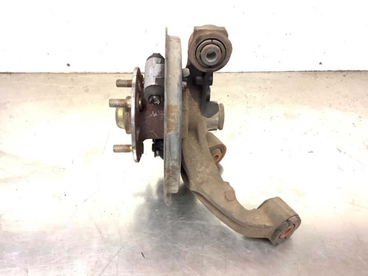 03-05 Civic 1.7L ABS Left Rear Drum Suspension Knuckle Spindle