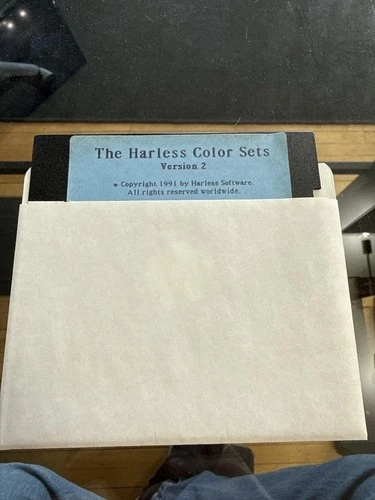 The Harless Color Sets v2 (1991) – Vintage DOS Software 3.5" Floppy Disk