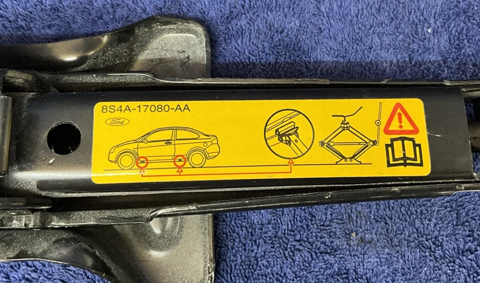 Ford Fiesta 2011-2019 emergencia carretera repuesto neumático tijera gato 8S4A-17080-AA Foto 3 de 4