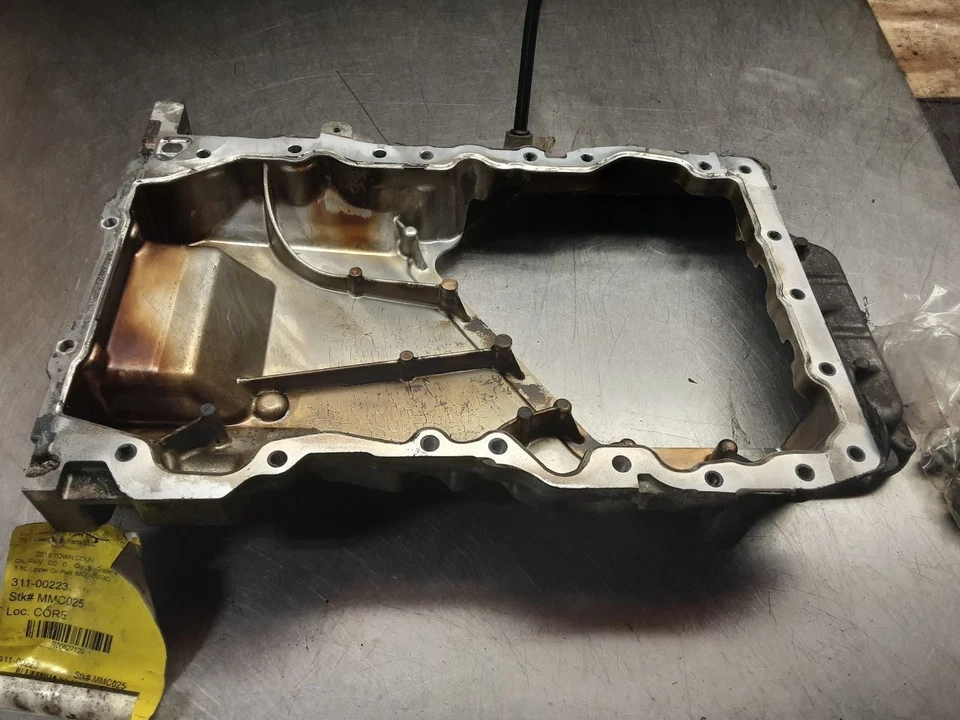 Oil Pan Upper Fits 11-20 CARAVAN 627129 Foto 2 de 4