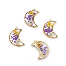 4PCS Gold Tone Dry Daffodil Flower Resin Crescent Moon Charm Pendant GBY1307