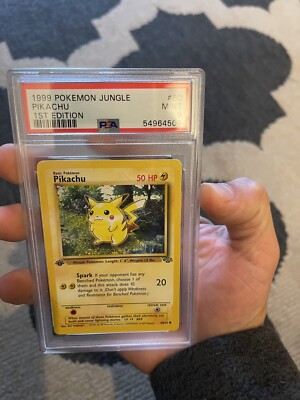 【海外版】Pikachu Jungle First Edition Pokemon Card Jungle 1st Edition Pikachu 60/64. WoTC. Vintage japan
