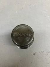 New NOS OEM Snapper  Hub Cap  #11052   #7011052YP