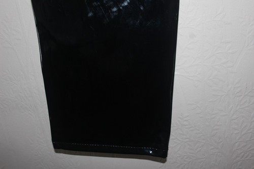 BNWT Topshop Black Wet Look Vinyl Editor Crop Jeans Trousers 6 W25 L32 RP £49.99 - Picture 13 of 18
