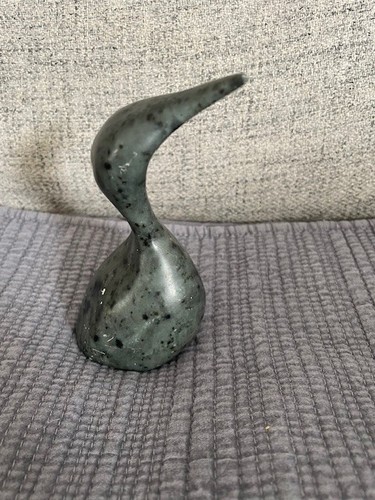 Vintage Inuit soapstone Loon by MBird #256341. Rare find .4" - 第 1/5 張圖片
