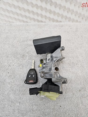 2008-2012 Jeep Liberty Ignition Switch With Key OEM - Picture 3 of 8