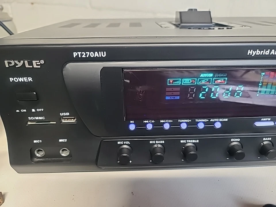 Pyle Home 300W Digital Stereo Receiver System - AM/FM Qtz. Tuner, USB/SD Card... - Image 2 of 4