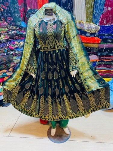 afghan traditional dress - Picture 1 of 20