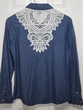 Justify Cowgirl S Pearl Snap Western Shirt Blue Chambray Lace Long Sleeve Faded