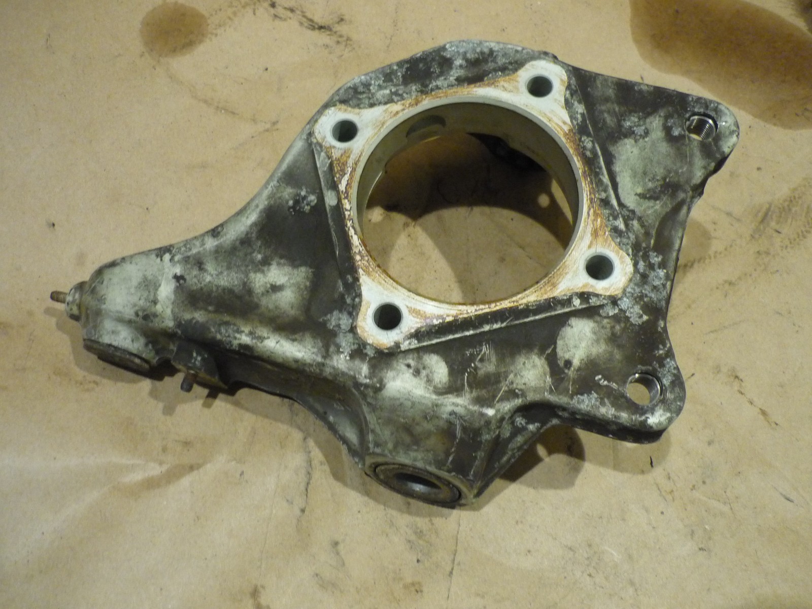 Ferrari 456 GT  - LH Front Steering Knuckle/Hub Holder  P/N 153209