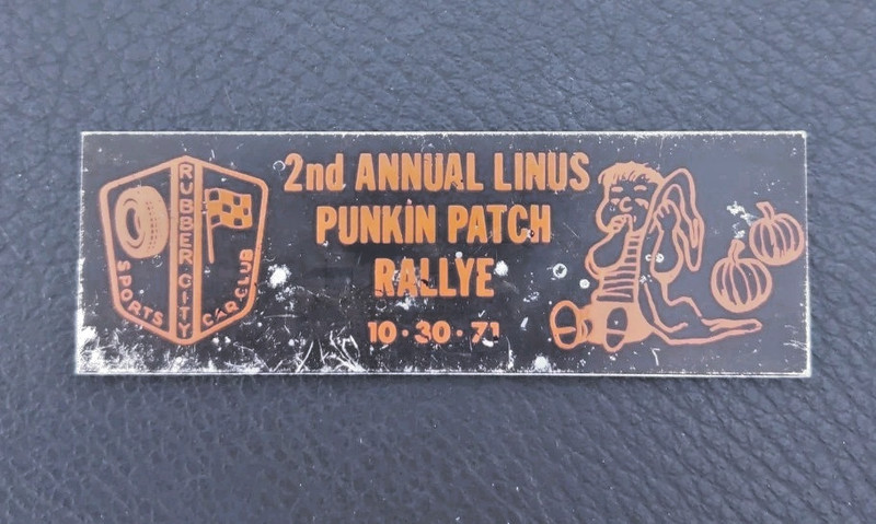 Rubber City Sports Car Club 1971 Linus Punkin Patch Rallye Dash Plaque