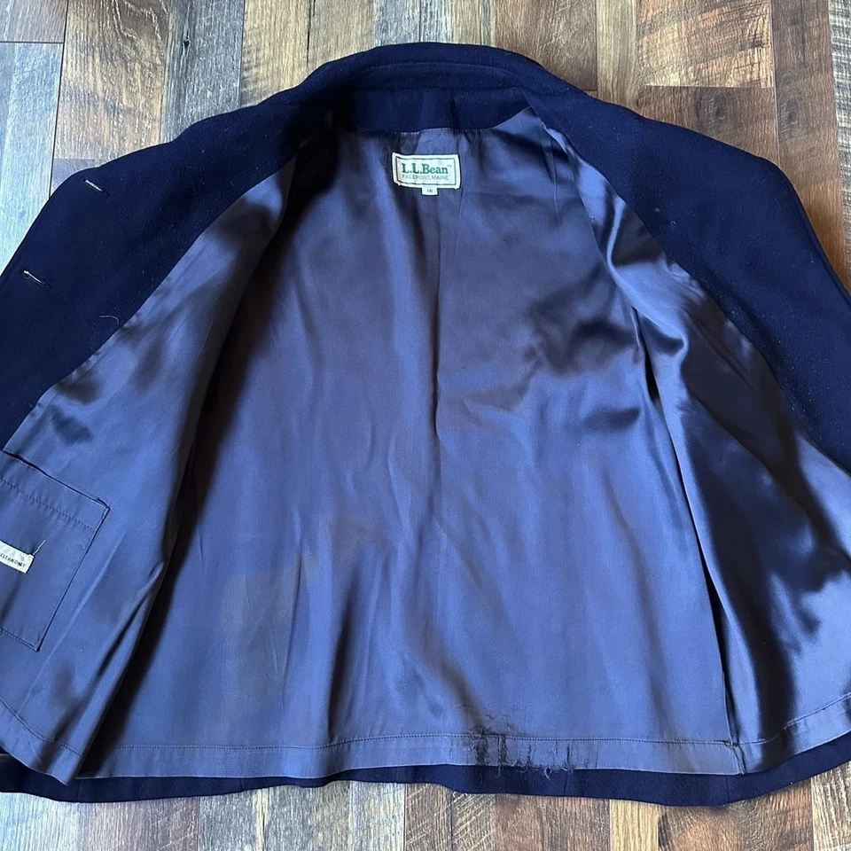 L.L. Bean Women's Medium Navy Peacoat - Image 4 of 4