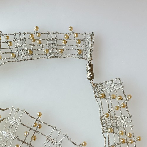 Vintage Pearl Hand Beaded Lace Czechoslovakia Silver Metallic - Imagen 2 de 8