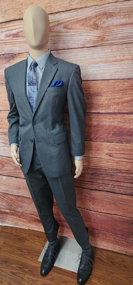 Mens Suit JoS A Bank 40R 34x30 Gray Micro Houndstooth 100% Wool Business Suit - Image 3 of 4