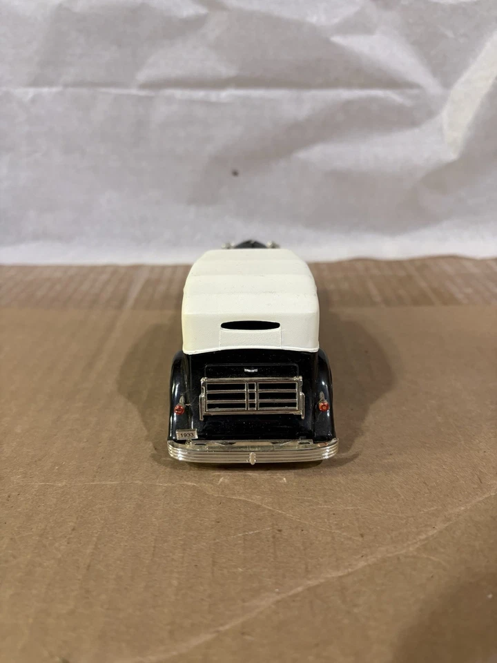 Anson Black Die Cast 1933 Cadillac Fleetwood Car - Image 3 of 4