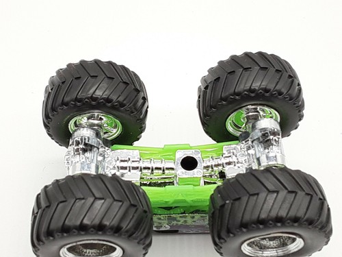 Hot Wheels Monster Jam Monster Truck Grave Digger 4x Champion 1:64_ S ONE FOUR - Picture 6 of 6