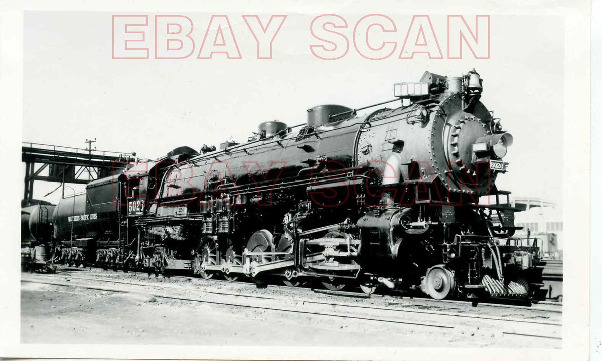 8J446 RP 1940s/70s SOUTHERN PACIFIC RAILROAD 4-10-2 LOCO