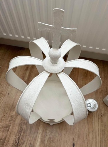 Shabby Chic/Country HUGE white painted crown metal candle Tealight holder - Picture 6 of 6