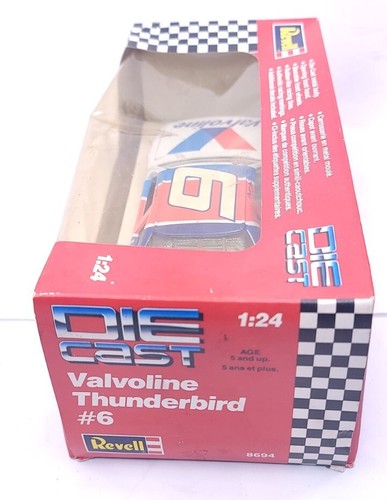 Revell 1:24 Mark Martin #6 Valvoline Ford Thunderbird Die Cast Car NIB #8694 - Picture 5 of 6
