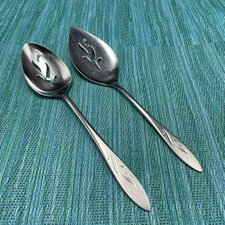2 Pcs OneidaCraft Deluxe EMBER GLOW Stainless Pierced Tablespoon & Pie Server