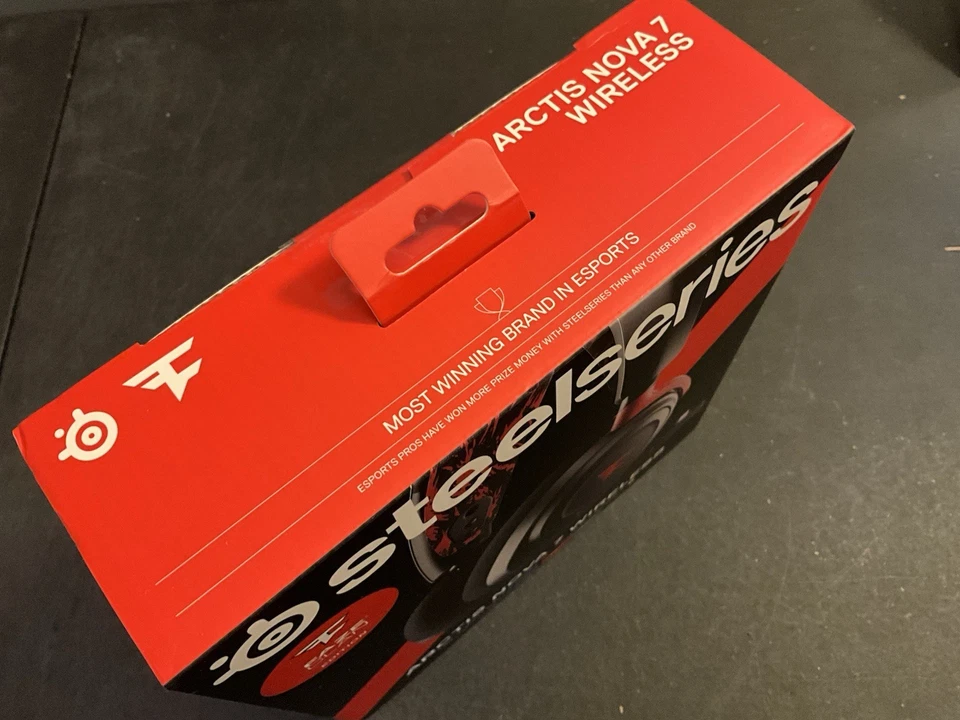 SteelSeries Arctis Nova 7 Auriculares Inalámbricos Edición Faze Clan NUEVOS PS5 PC Foto 2 de 4