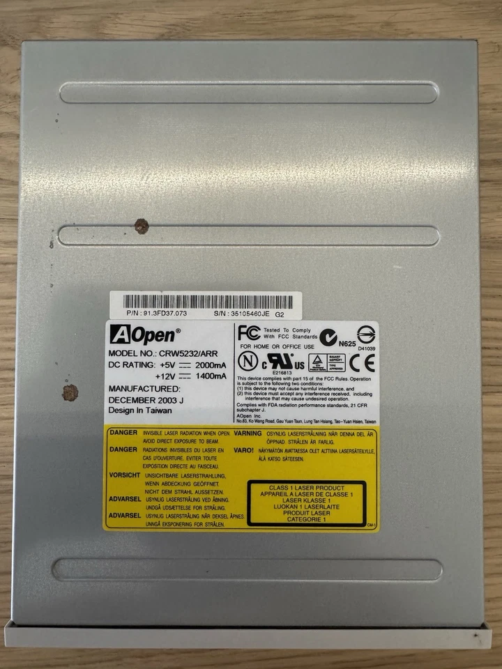 AOPEN CRW5232/ARR * 5,25 CD-R + CD-RW Drive IDE 32x Re-write CD-ROM - Image 2 of 3