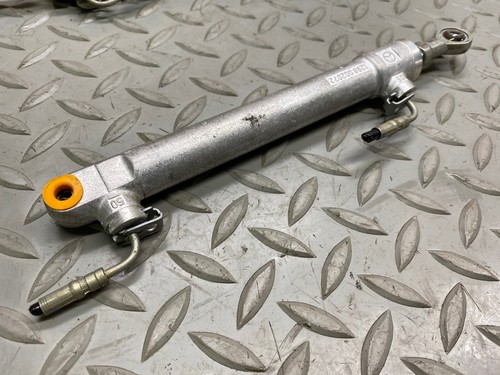 90-02 Mercedes R129 SL500 Convertible Rear Right Left Cover Lift Cylinder SET - Picture 3 of 6