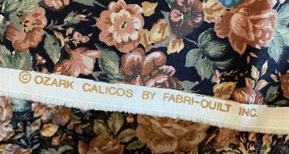 复古 Ozark Calicos By FabriQuilt 花卉织物粉色黑色 44x64” — 第 3/3 张图片
