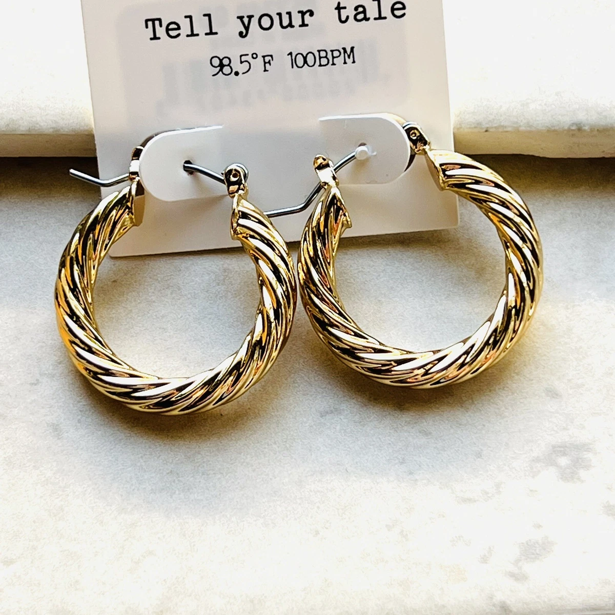 Aggregate 165+ trendy hoop earrings best seven.edu.vn
