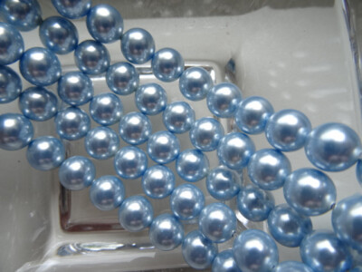 250 Swarovski  Round Crystal Pearls 8mm CRYSTAL LIGHT BLUE Art. 5810 OVP