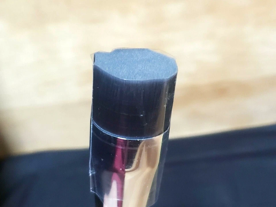 Cepillo de base Lumene Flat Top con carbón antibacteriano tamaño completo nuevo sin caja Foto 2 de 2