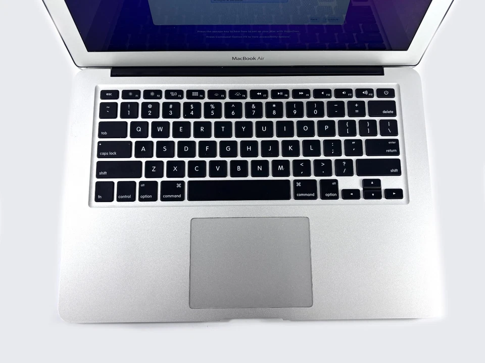 2015 MacBook Air A1466 - 13", 1.8GHz i5, 8GB RAM, 128GB SSD, Monterey, Silver - Image 3 of 4