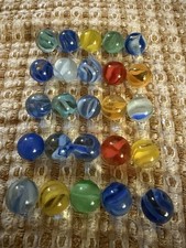 Lot Of 25 Vitro Agate Cat  s Eye Marbles