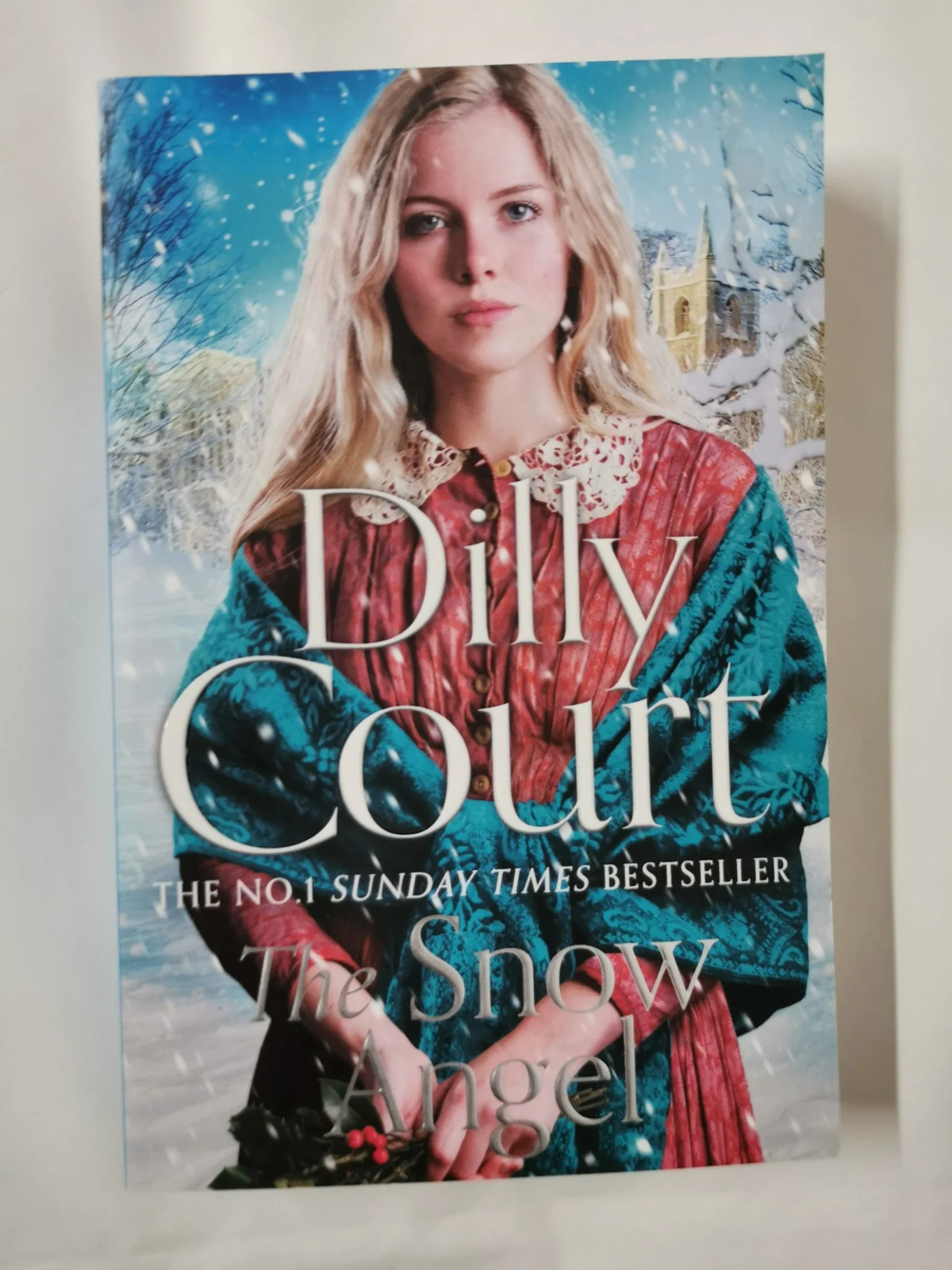 The Snow Angel: From the No.1 Sunday Times bestselling author