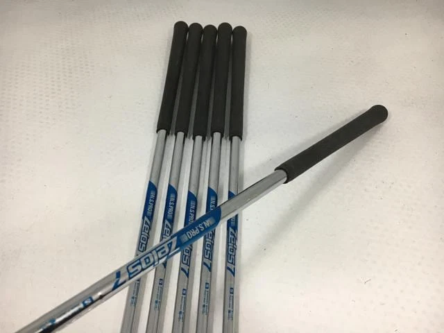 TaylorMade SpeedBlade Set di ferri 5-9 PW 6 pezzi RH NS PRO Zelos 7 Flex S... - Immagine 3 di 4